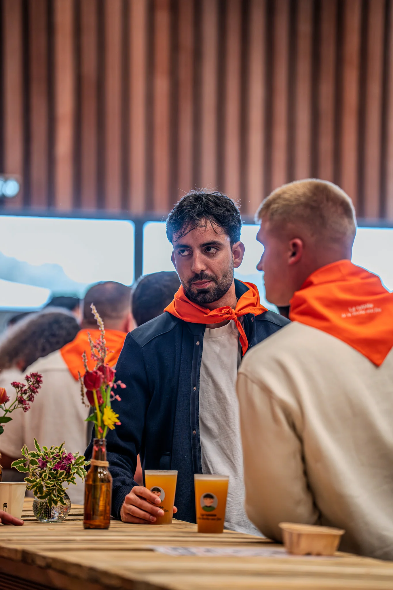 Photographie du deuxième banquet de la Tablée de la Roche aux Fées - Convivialité et produits locaux à Janzé