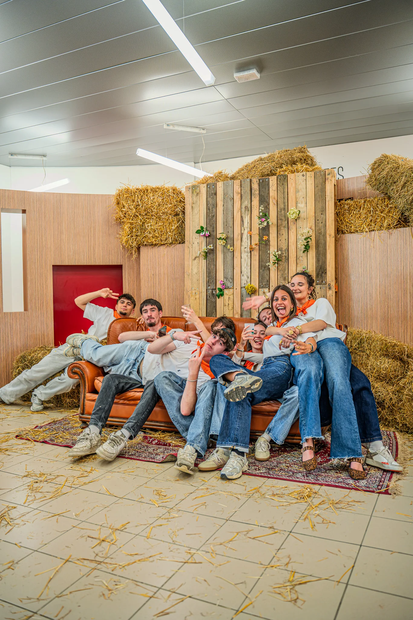 Photographie du deuxième banquet de la Tablée de la Roche aux Fées - Convivialité et produits locaux à Janzé